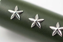 Load image into Gallery viewer, Close up to the stars embedded to the cap.