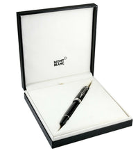 Load image into Gallery viewer, The fountain pen inside the presentation box.