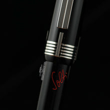 Load image into Gallery viewer, Close up to the cap rings and Sir Georg Solti's signature.