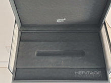 Load image into Gallery viewer, Interior of the presentation box