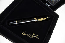 Load image into Gallery viewer, The fountain pen inside the presentation box.