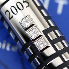 Load image into Gallery viewer, Close up to the three diamonds on the pen body.