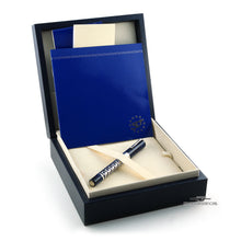 Load image into Gallery viewer, The fountain pen arranged in the presentation box with the included documents.
