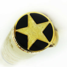 Load image into Gallery viewer, Close up to the star on the cap top.