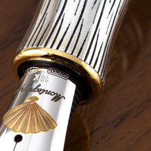 Load image into Gallery viewer, Montegrappa Kitcho Limited Edition Tora (Tiger) Maki-e Fountain Pen