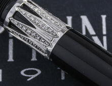 Load image into Gallery viewer, Trim Details Close-Up