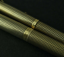 Load image into Gallery viewer, Parker Vintage 75 Flattop Vermeil Cisele Fountain Pen & Ballpoint Set