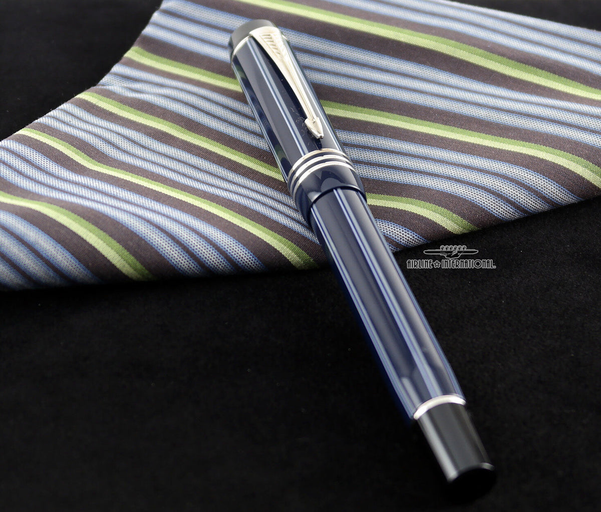 Parker Duofold International Pinstripe Fountain Pen - M | Airline Intl