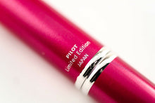Load image into Gallery viewer, Pilot Vanishing Point 2017 Crimson Sunrise Fountain Pen - M