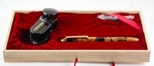 Load image into Gallery viewer, Platinum Limited Edition 3776 Urushi Maki-e Hamamatsu Coast Line with Pines - Medium Nib Fountain Pen