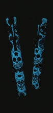 Load image into Gallery viewer, Front and side views of the pen glowing in the dark.