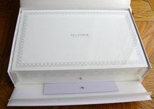 Load image into Gallery viewer, Presentation Box