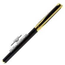 Load image into Gallery viewer, Side view of the fountain pen with the cap on.