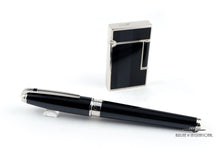 Load image into Gallery viewer, S.T. Dupont Casino Royale 2-Piece Collector Set