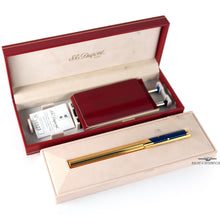 Load image into Gallery viewer, The fountain pen arranged in its presentation box.