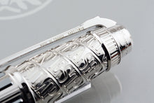 Load image into Gallery viewer, Close up to the side of the clip, with engraving MADE IN FRANCE, 0427/1810.