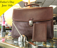 Load image into Gallery viewer, Classico Gusset Flap Briefcase