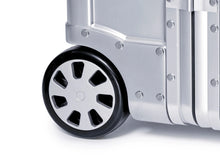 Load image into Gallery viewer, Close up to a wheel.