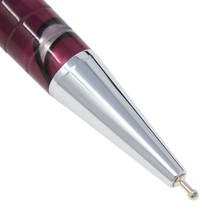 Load image into Gallery viewer, Close up to the nose on the Magenta Comet pen.