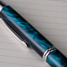 Load image into Gallery viewer, Pilot Vanishing Point SE Fountain Pen | Marble Green