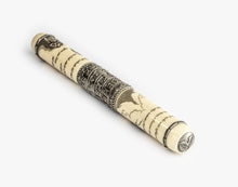 Load image into Gallery viewer, Angled view of the Visconti Dante Alighieri Limited Edition Fountain Pen. An engraved medal is visible with the Visconti logo.