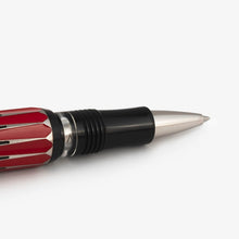 Load image into Gallery viewer, Close up to the grip section of the Visconti Backgammon Rollerball Pen