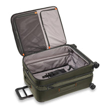 Load image into Gallery viewer, Briggs & Riley ZDX Medium Expandable Spinner - Green
Image of spacious interior main compartment. Shown in fully expanded positions.
	Height	Width	Depth   Weight
US	26"	         18"	        12"	       10.4 lbs.
EU	66 cm	45.7 cm	30.5 cm	4.7 kg