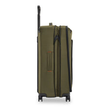 Load image into Gallery viewer, Briggs & Riley ZDX Large Expandable Luggage - Hunter Green
Image of Left-Side Panel View, shown in fully expanded position.
	Height	Width	Depth	Weight
US	 29"	         20"	         12"	        11.4 lbs.
EU	73.7 cm	 50.8 cm	 30.5 cm	5.2 kg