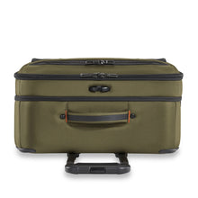 Load image into Gallery viewer, Briggs & Riley ZDX Large Expandable Luggage - Hunter Green
Closeup image of top panel of ZDX Large Expandable Spinner Luggage
	Height	Width	Depth	Weight
US	 29"	         20"	         12"	        11.4 lbs.
EU	73.7 cm	 50.8 cm	 30.5 cm	5.2 kg