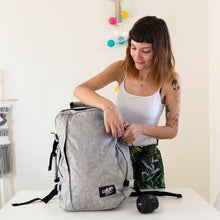 Load image into Gallery viewer, CabinZero Classic 28L Cabin Sized Backpack