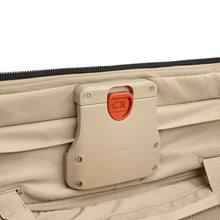 Load image into Gallery viewer, Close up to the CX® Smart Packing Technology Compressor tool.
