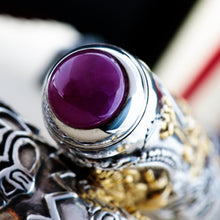 Load image into Gallery viewer, Caran d&#39;Ache Limited Edition Ganesh Fountain Pen Ruby Close Up
