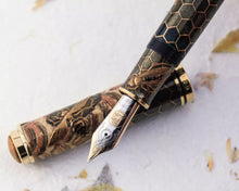 Load image into Gallery viewer, Classic Pens LS7 Mitsubachi Honey Bees Pelikan M1000 FP - Artist Proof - EXCEPTIONALLY RARE
