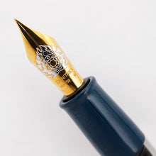 Load image into Gallery viewer, DANITRIO Roiro-Migaki "Octagon" Fountain Pen - Blue
