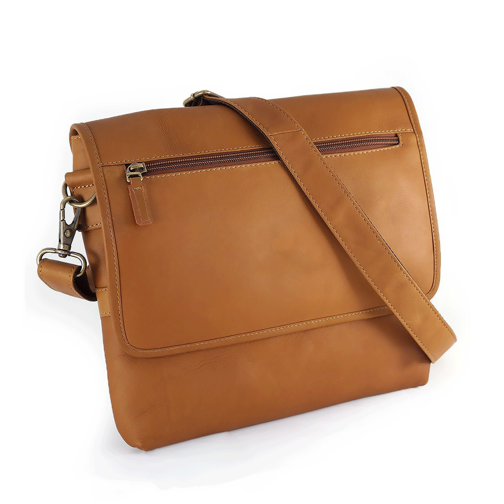 DayTrekr Slim Crossbody Messenger - Tan

Image of interior main compartment featuring a pocket that is ideal for your e-tablet, also features an interior zip pocket and key ring.

Dimensions:  11.5 x 10 x 1