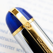 Load image into Gallery viewer, Close up to the cap's clip. It has he Eversharp logo engraved. 
