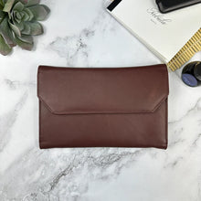 Load image into Gallery viewer, Girologio 12 Penfolio Clutch
