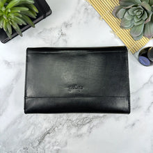 Load image into Gallery viewer, Girologio 12 Penfolio Clutch

