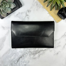 Load image into Gallery viewer, Girologio 12 Penfolio Clutch
