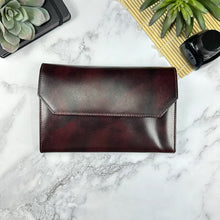 Load image into Gallery viewer, Girologio 12 Penfolio Clutch
