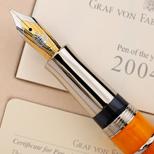 Load image into Gallery viewer, Close-up of fountain pen nib.
