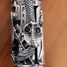 Load image into Gallery viewer, Montegrappa Limited Edition Luxor Blue Nile Silver Fountain Pen Snake Close Up
