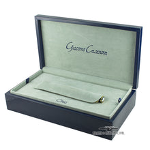 Load image into Gallery viewer, The fountain pen arranged inside the pen sleeve and presentation box

