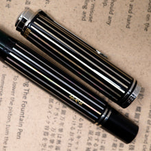 Load image into Gallery viewer, Pelikan M805 Royal Platinum Limited Edition Fountain Pen
