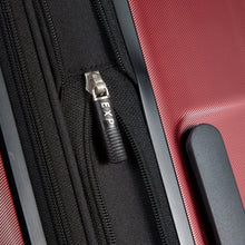 Load image into Gallery viewer, Close up to the expandable feature&#39;s zipper. 
