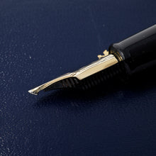 Load image into Gallery viewer, Sailor King of Pens Black Urushi Fountain Pen w/King Eagle Nagahara Senior Nib
