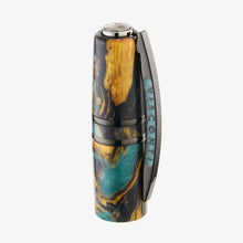 Load image into Gallery viewer, Close up to the cap of the Visconti Earth Origins Pen. It&#39;s made of blue, yellow and dark brown swirls of lacquer, and features black metal trims.
