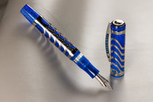 Load image into Gallery viewer, Uncapped fountain Pen - Sapphire Blue
