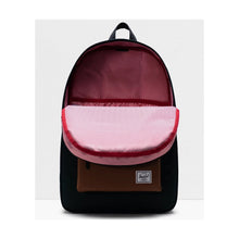 Load image into Gallery viewer, Front interior view of the Scarab backpack. It features a laptop compartment.
