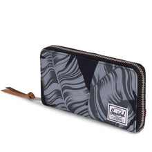 Load image into Gallery viewer, Angled view of the Thomas Wallet in Black Palm.

